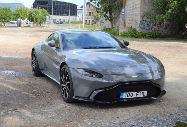 Aston Martin V8 Vantage 2018