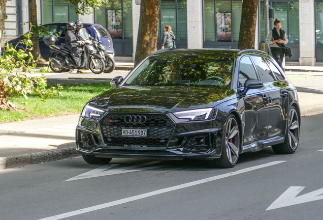 Audi RS4 Avant B9