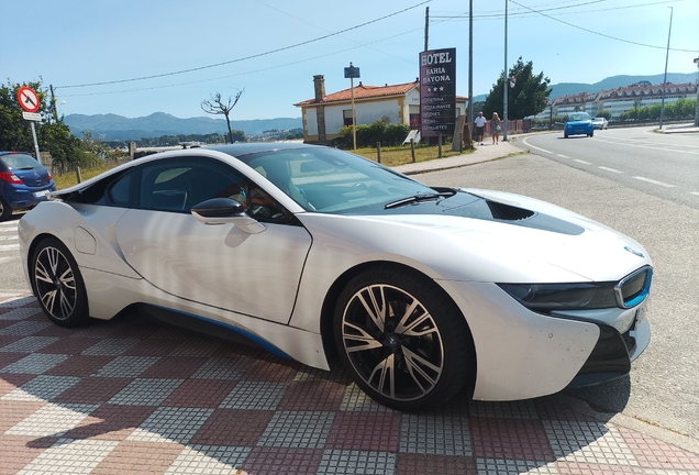 BMW i8