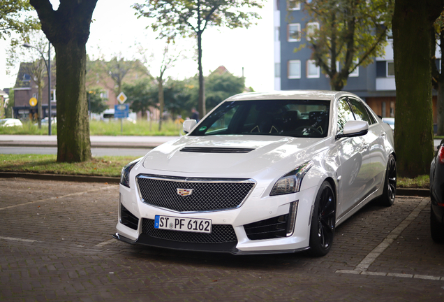 Cadillac CTS-V 2015