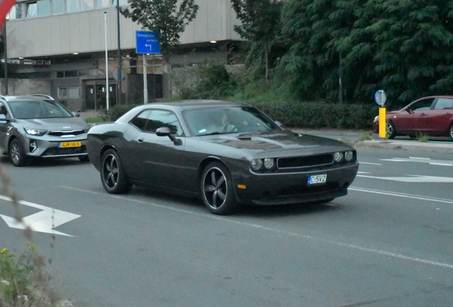 Dodge Challenger SRT-8