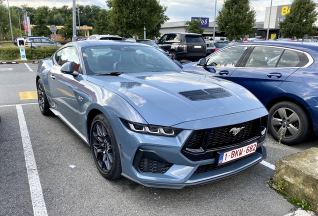 Ford Mustang GT 2024