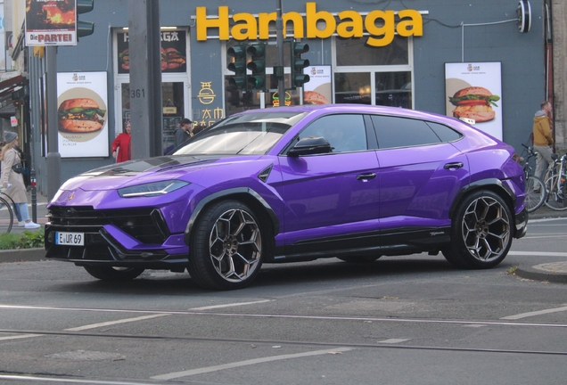 Lamborghini Urus Performante