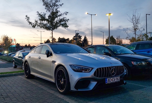 Mercedes-AMG GT 63 S X290