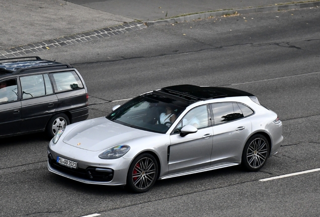 Porsche 971 Panamera GTS Sport Turismo