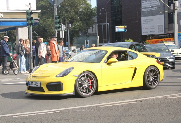 Porsche 981 Cayman GT4