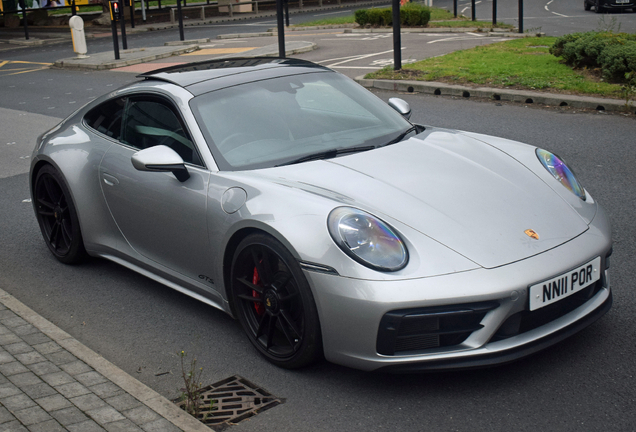 Porsche 992 Carrera GTS