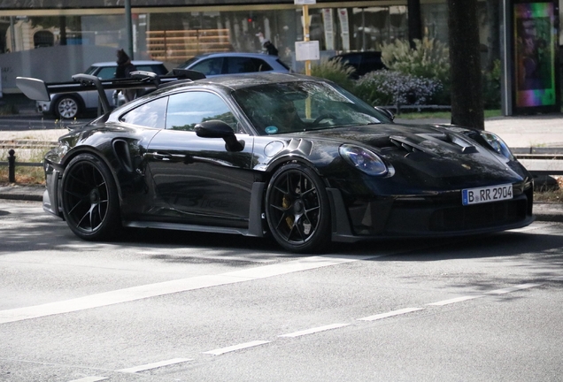 Porsche 992 GT3 RS Weissach Package