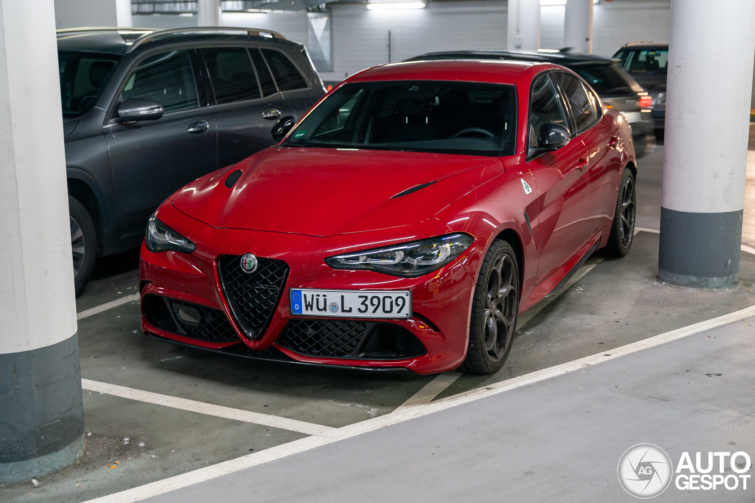 Alfa Romeo Giulia Quadrifoglio 2023