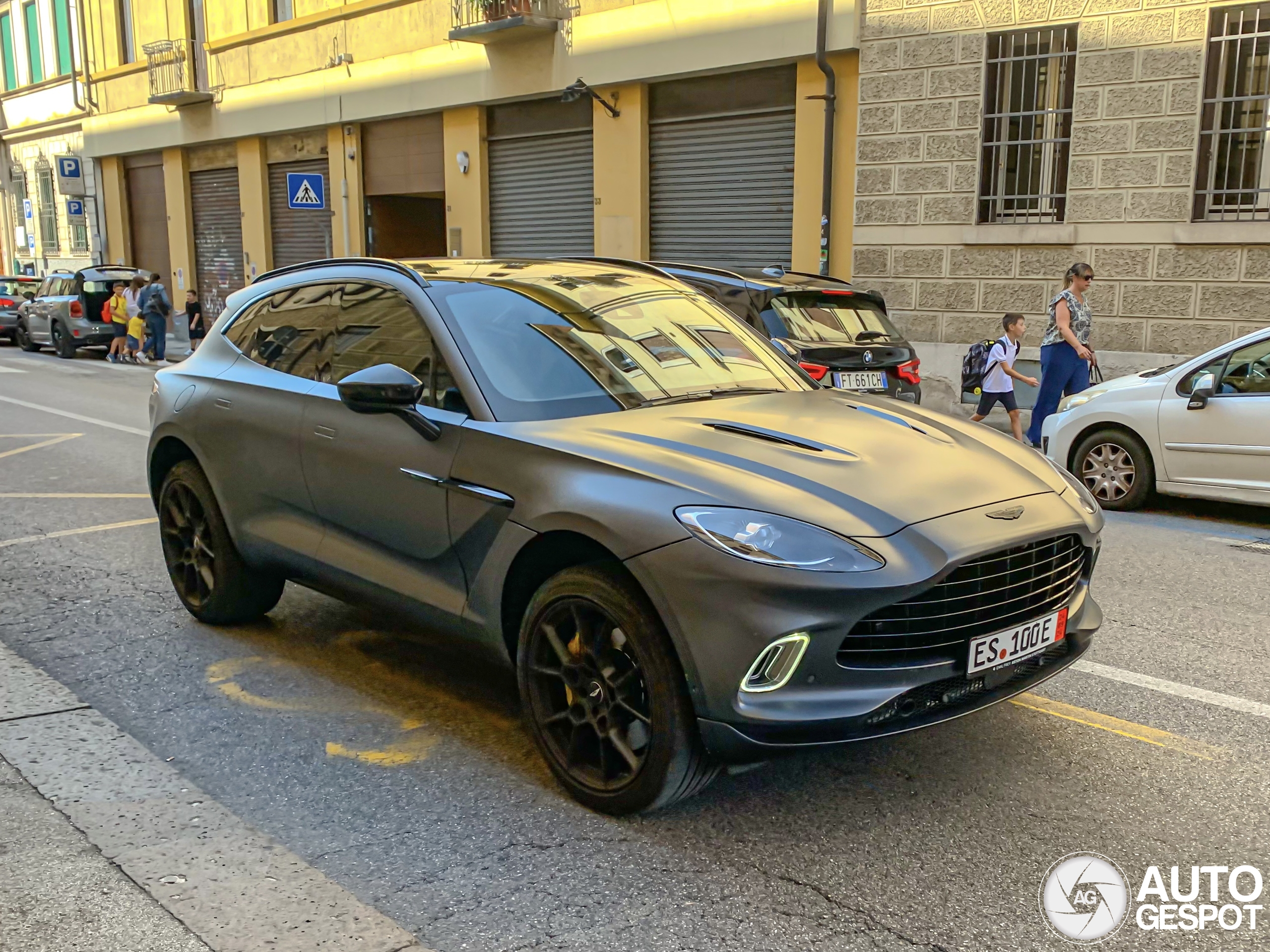 Aston Martin DBX