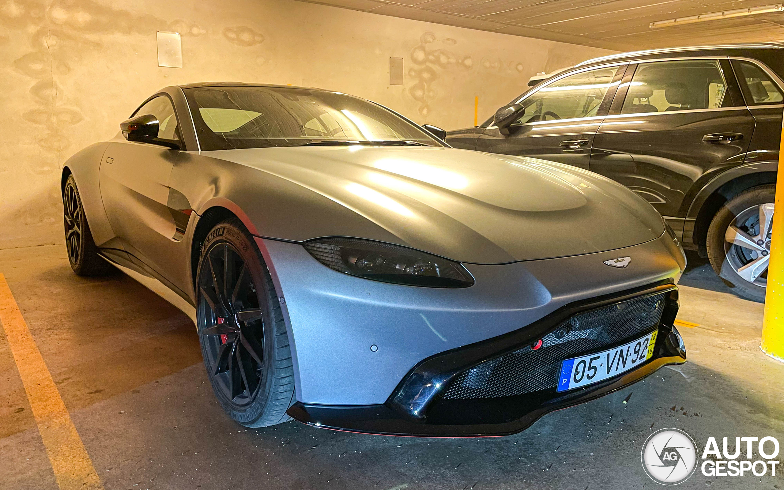 Aston Martin V8 Vantage 2018 British Edition