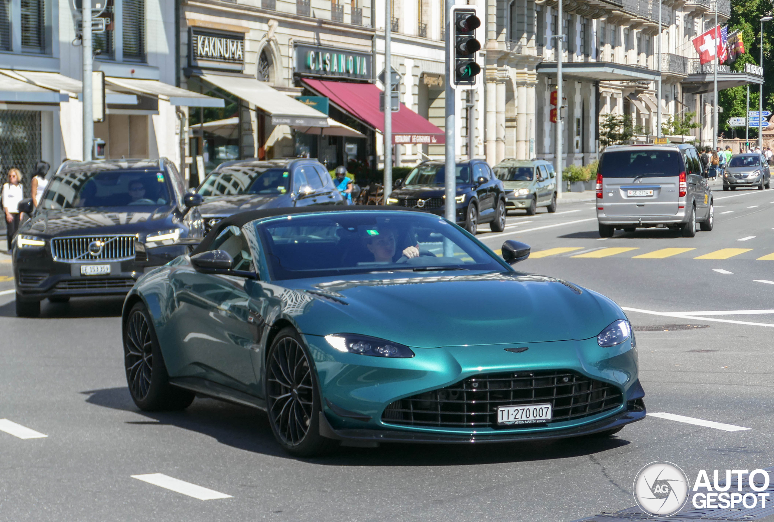 Aston Martin V8 Vantage Formula 1 Edition Roadster