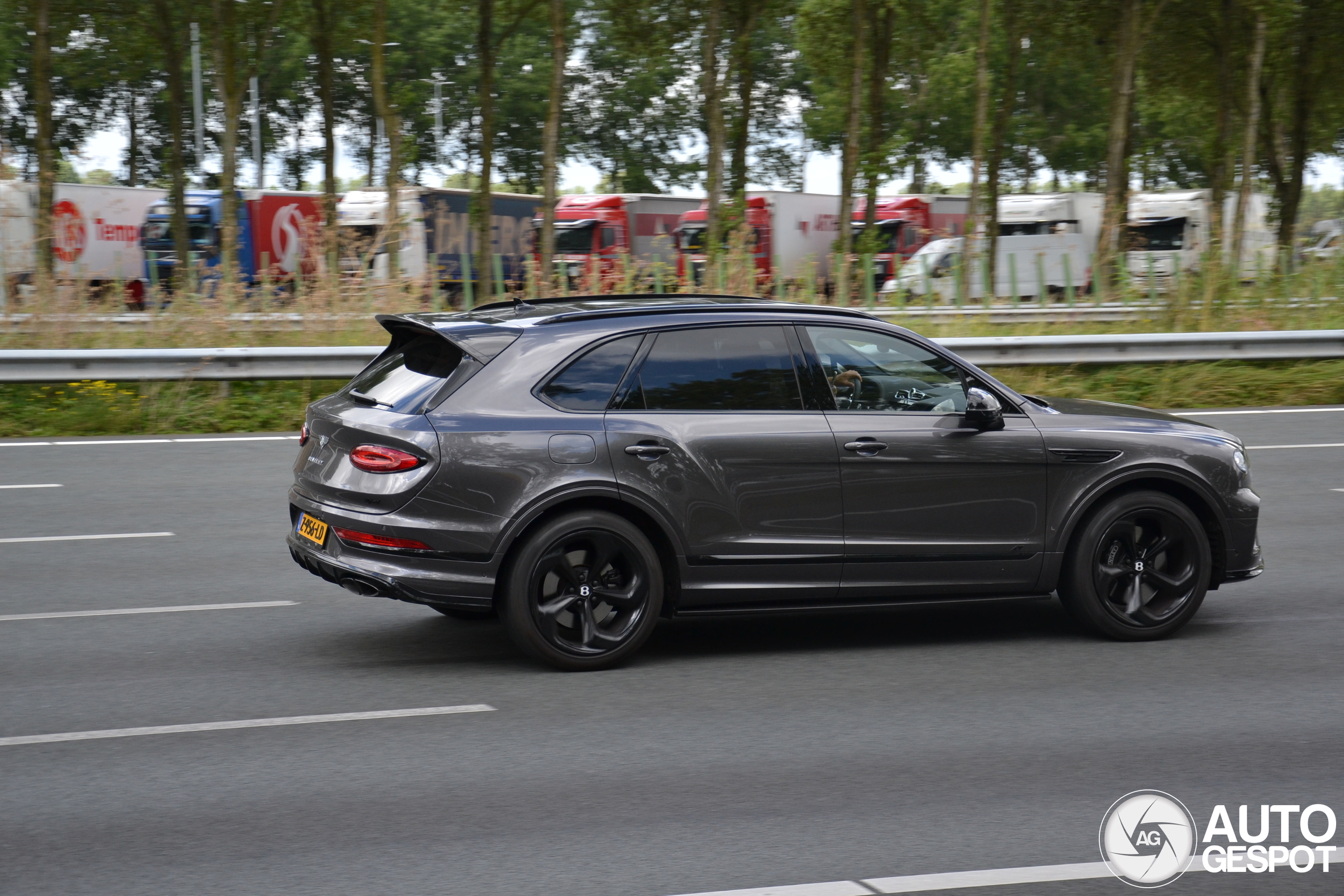 Bentley Bentayga Hybrid S