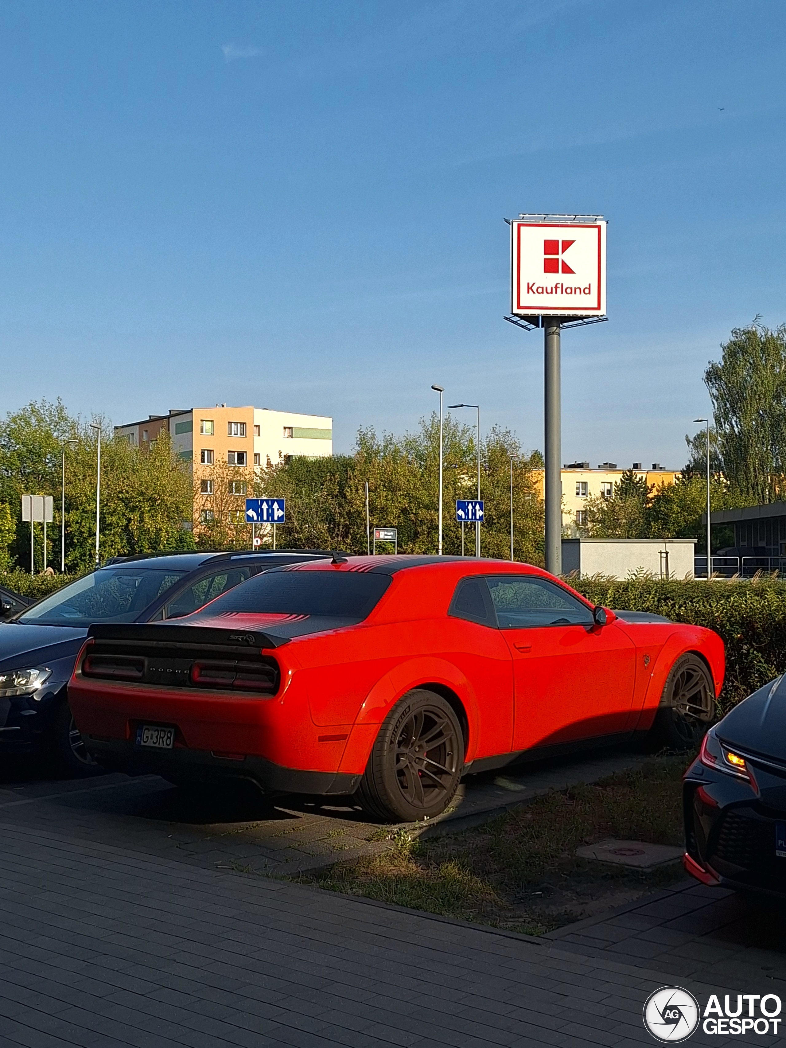 Dodge Challenger SRT Hellcat Widebody