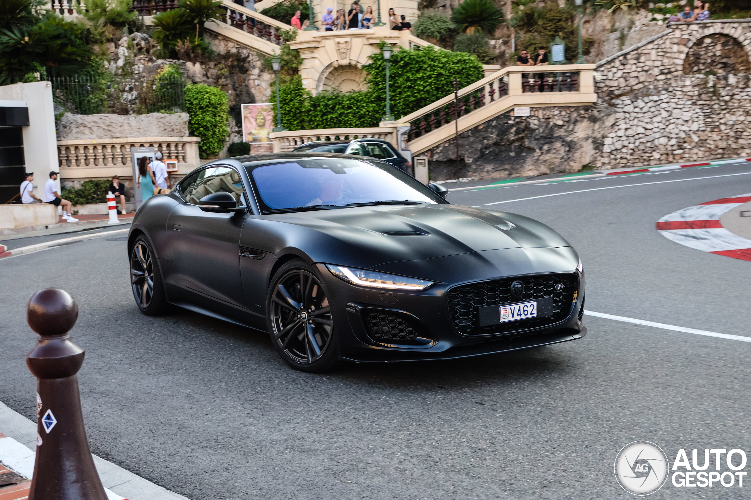 Jaguar F-TYPE R75 Coupé