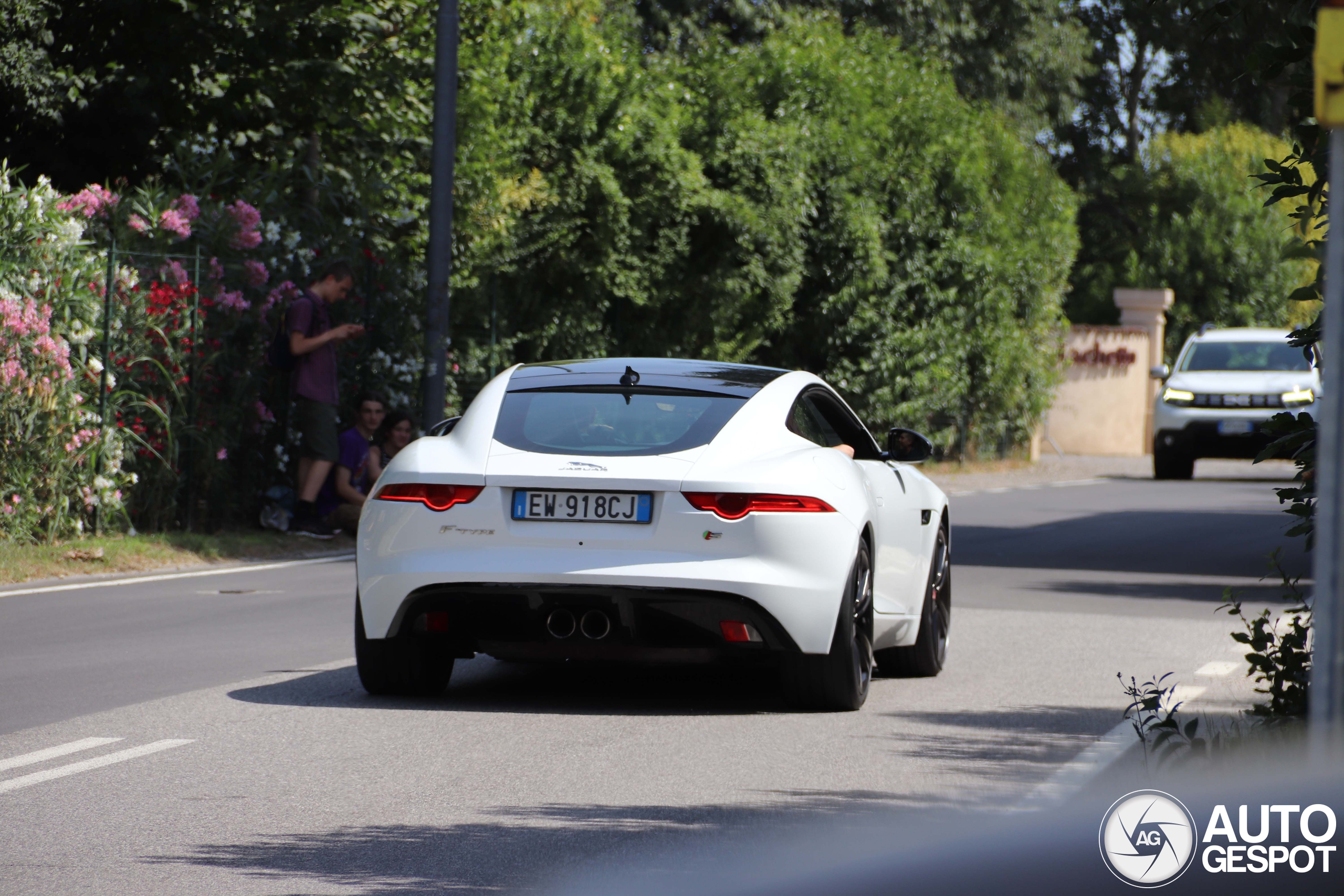 Jaguar F-TYPE S Coupé