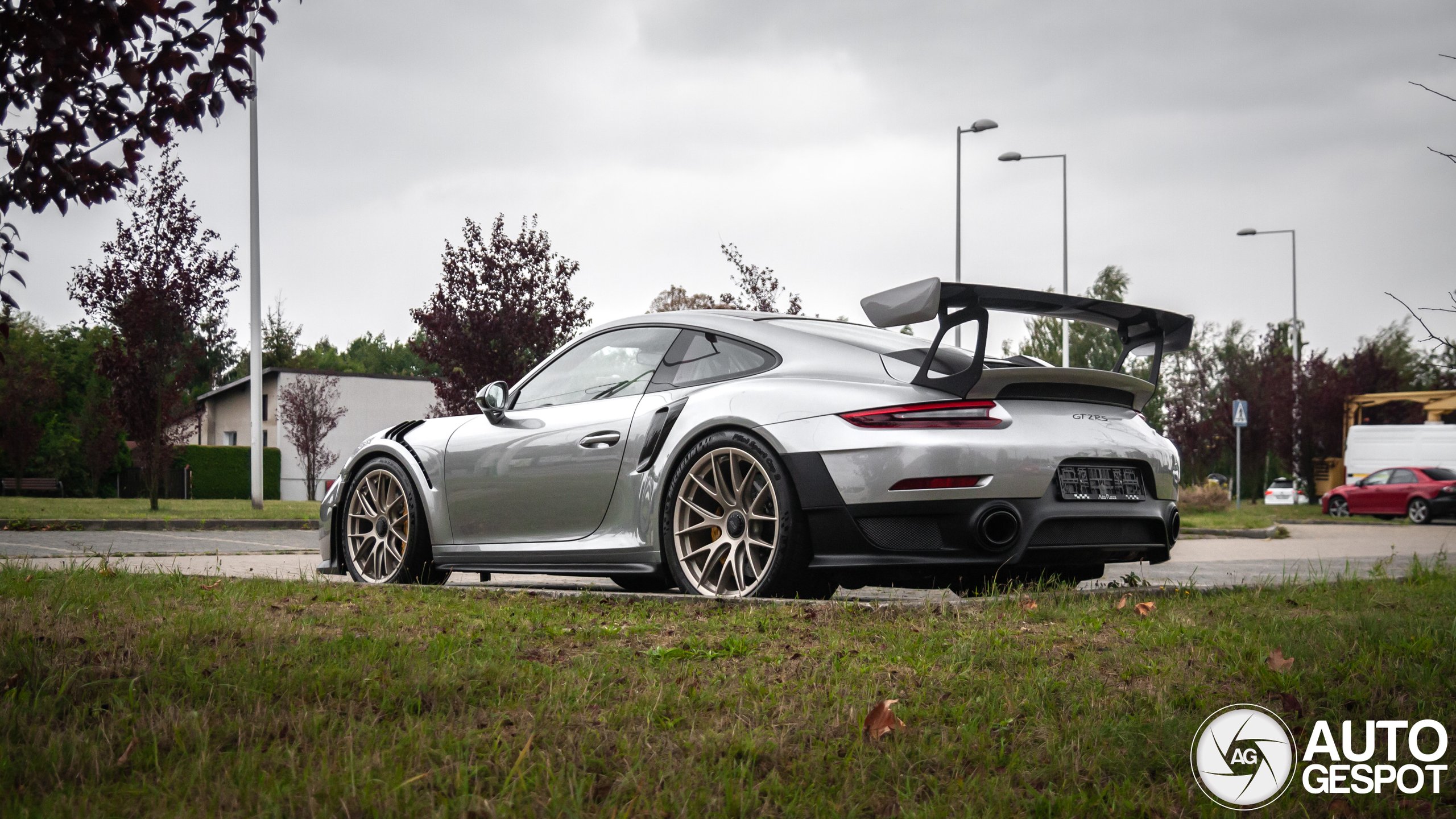 Porsche 991 GT2 RS Weissach Package