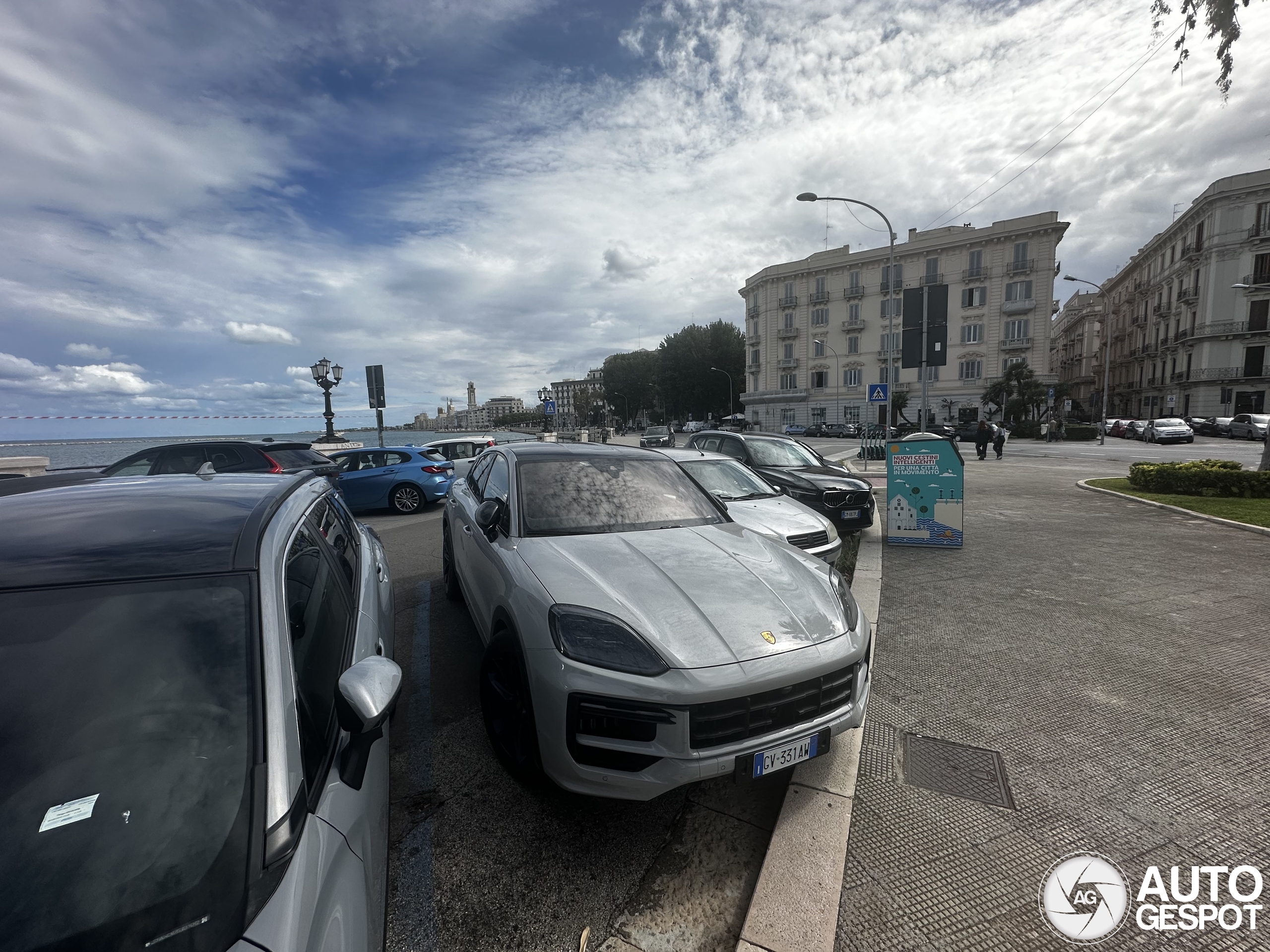 Porsche Cayenne Coupé Turbo E-Hybrid