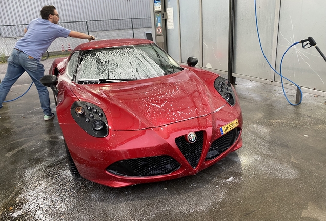 Alfa Romeo 4C Coupé