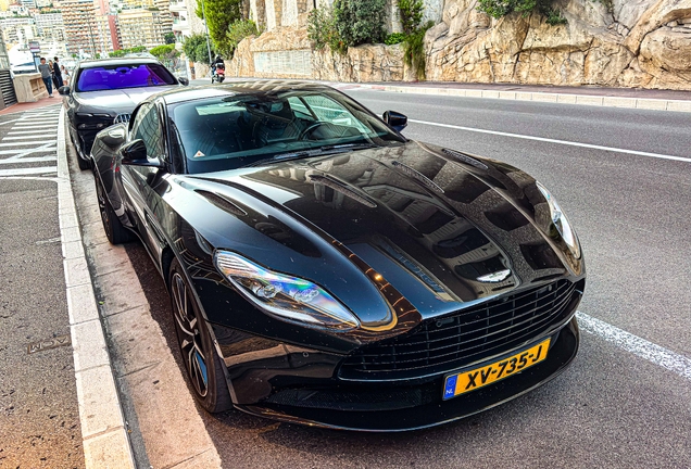 Aston Martin DB11