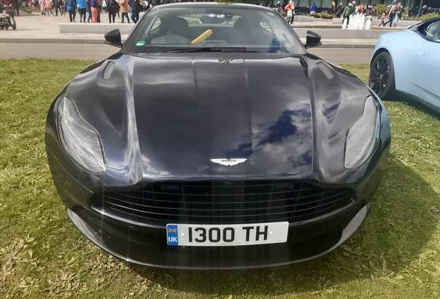 Aston Martin DB11 V8