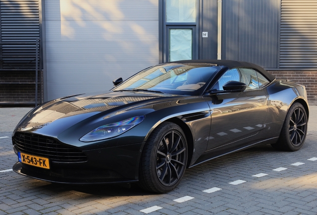 Aston Martin DB11 V8 Volante