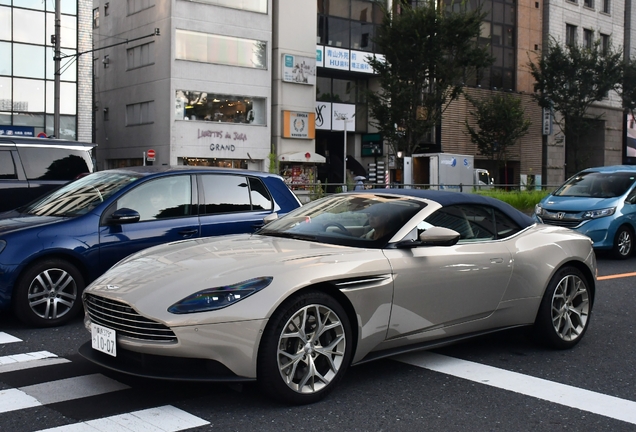 Aston Martin DB11 V8 Volante