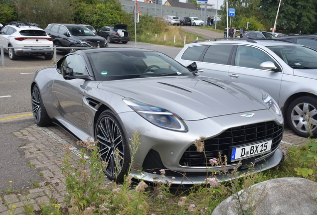 Aston Martin DB12