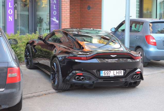 Aston Martin V8 Vantage 2018