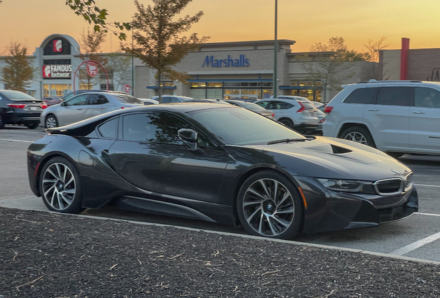 BMW i8