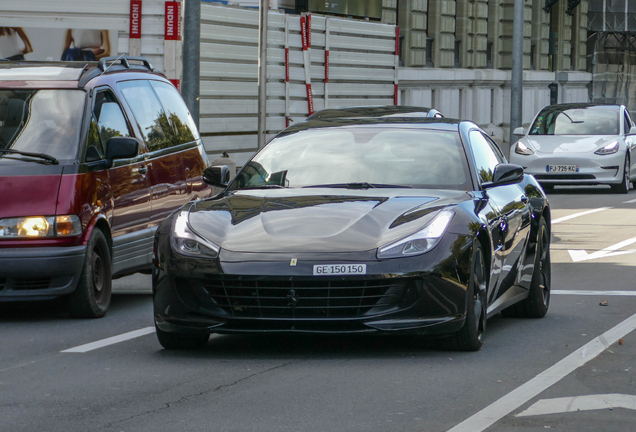 Ferrari GTC4Lusso