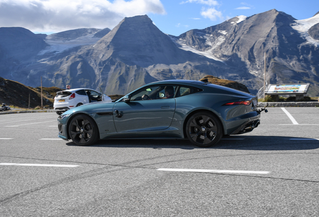 Jaguar F-TYPE P450 75 Coupé