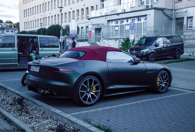 Jaguar F-TYPE R Convertible 2020