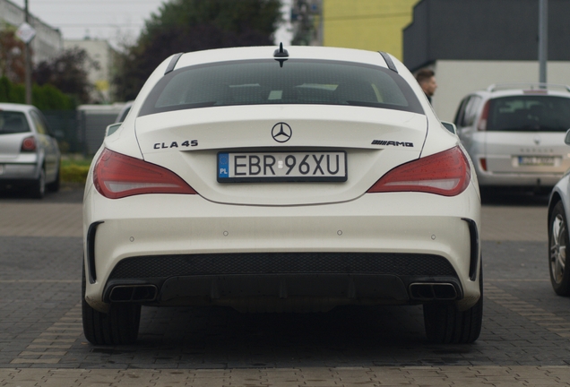 Mercedes-Benz CLA 45 AMG C117