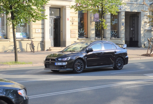 Mitsubishi Lancer Evolution X