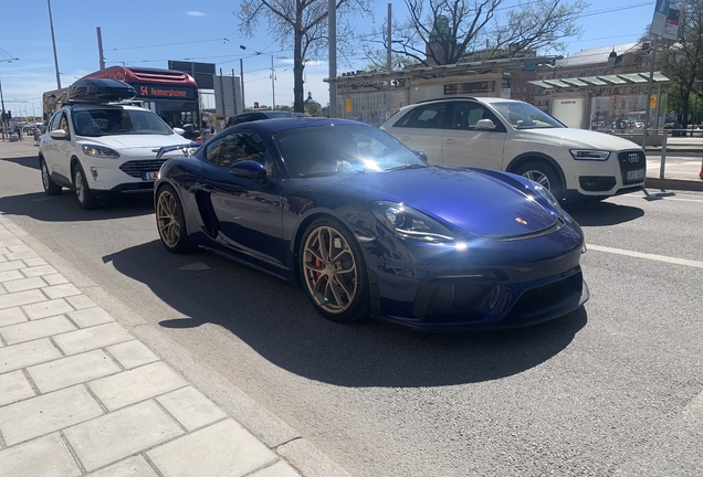 Porsche 718 Cayman GT4