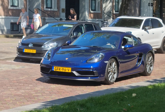 Porsche 718 Cayman GTS 4.0