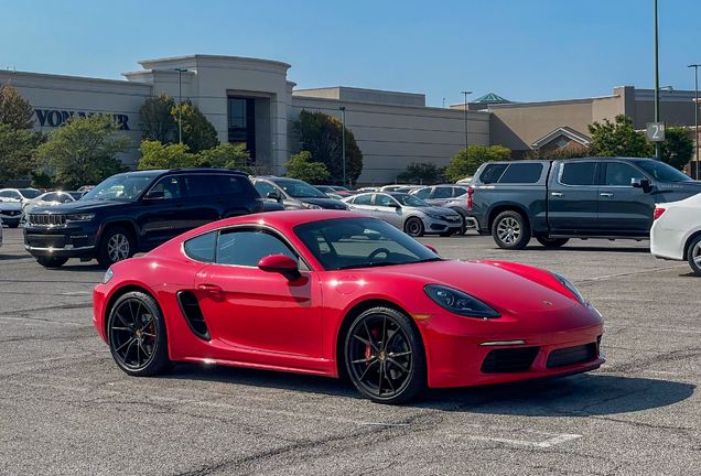 Porsche 718 Cayman S