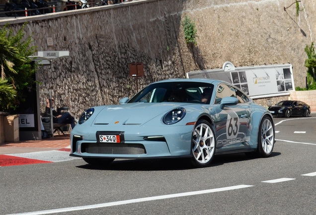 Porsche 992 S/T