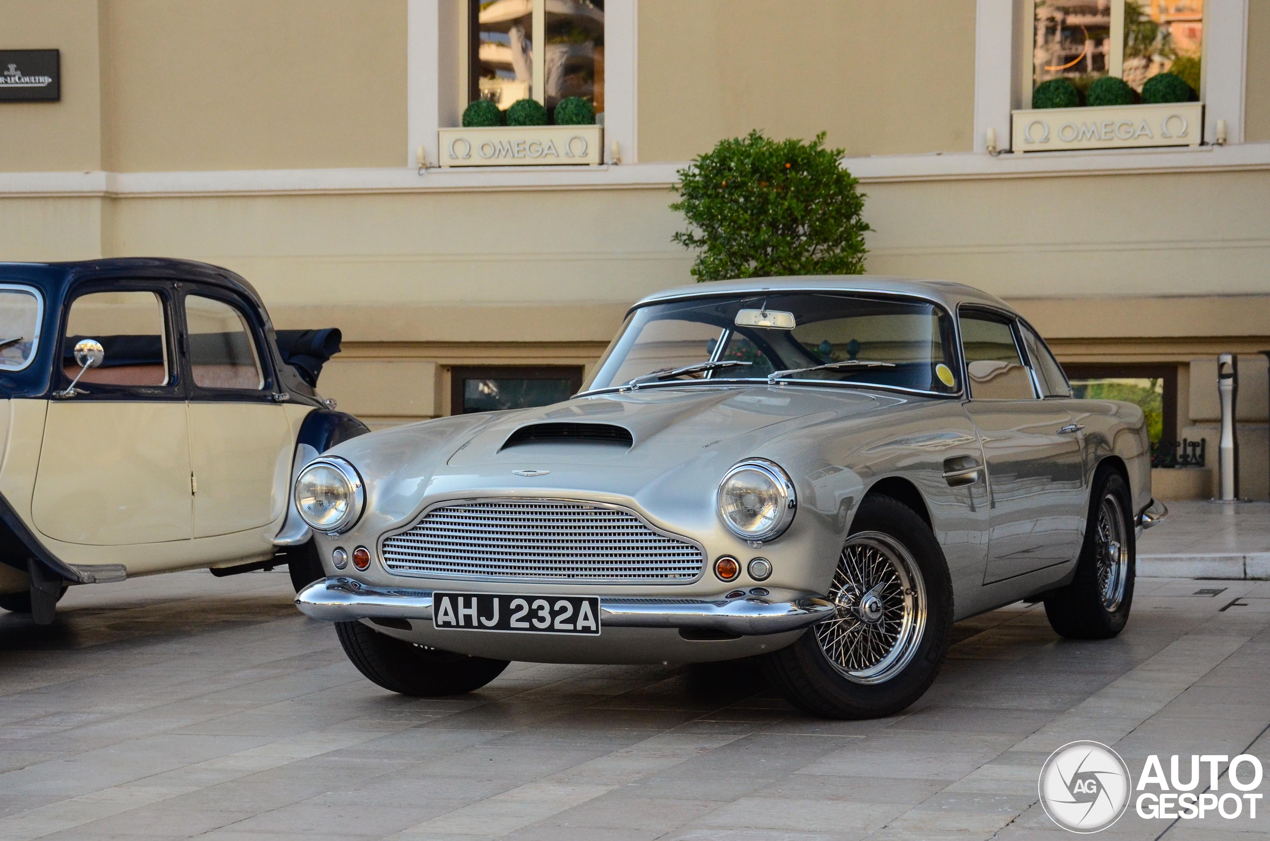 Aston Martin DB4 Superleggera