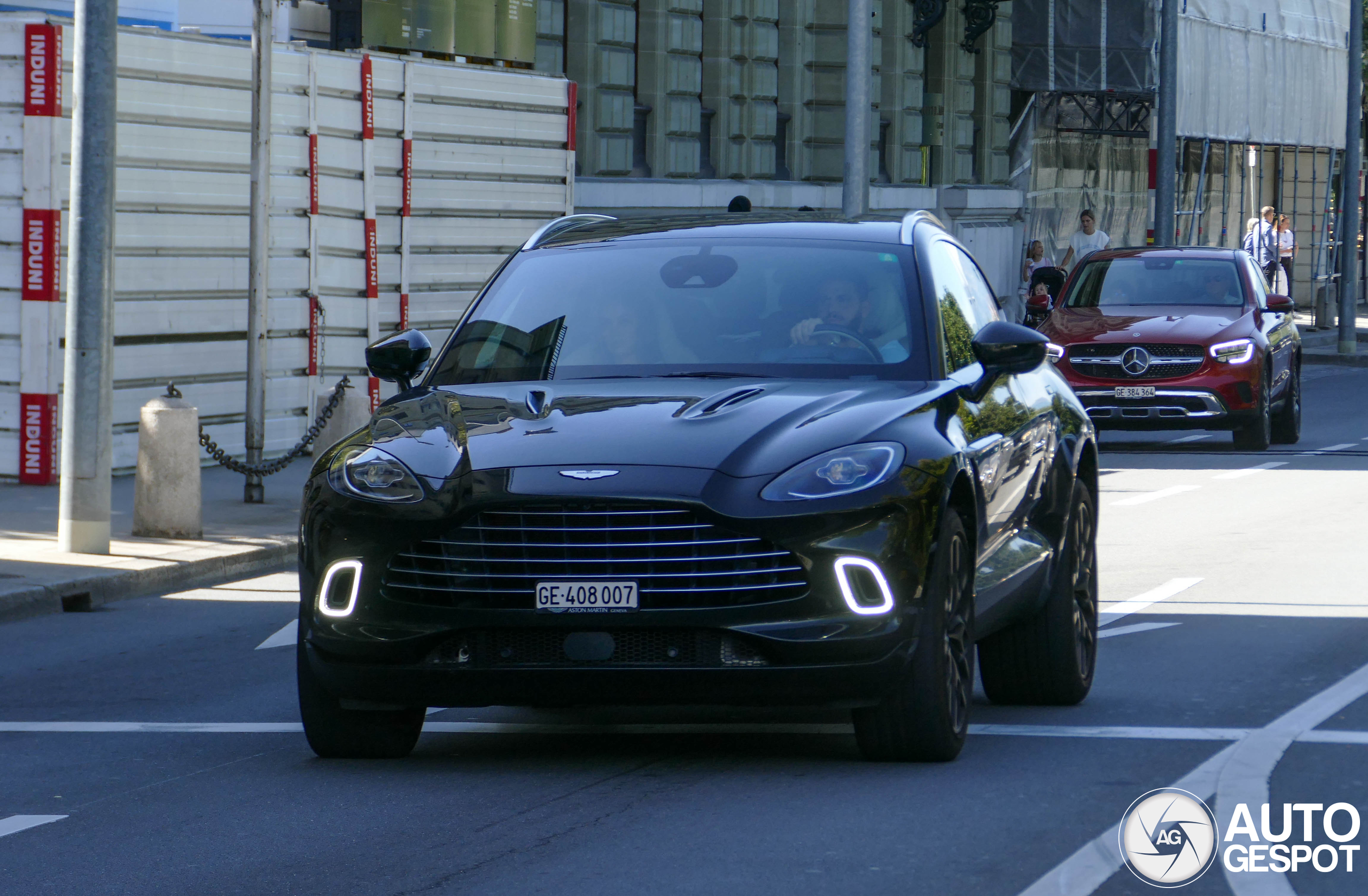 Aston Martin DBX