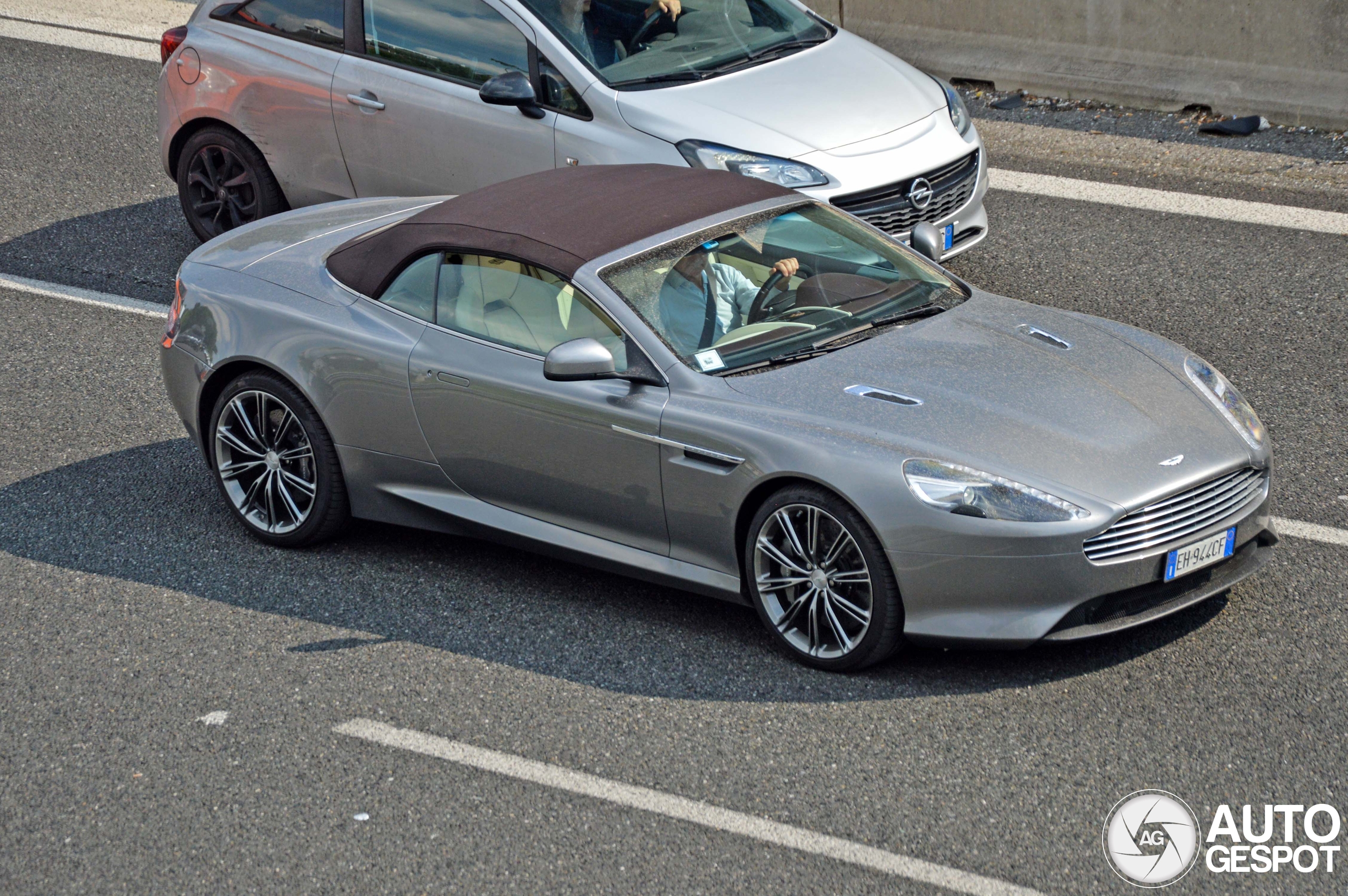 Aston Martin Virage Volante 2011