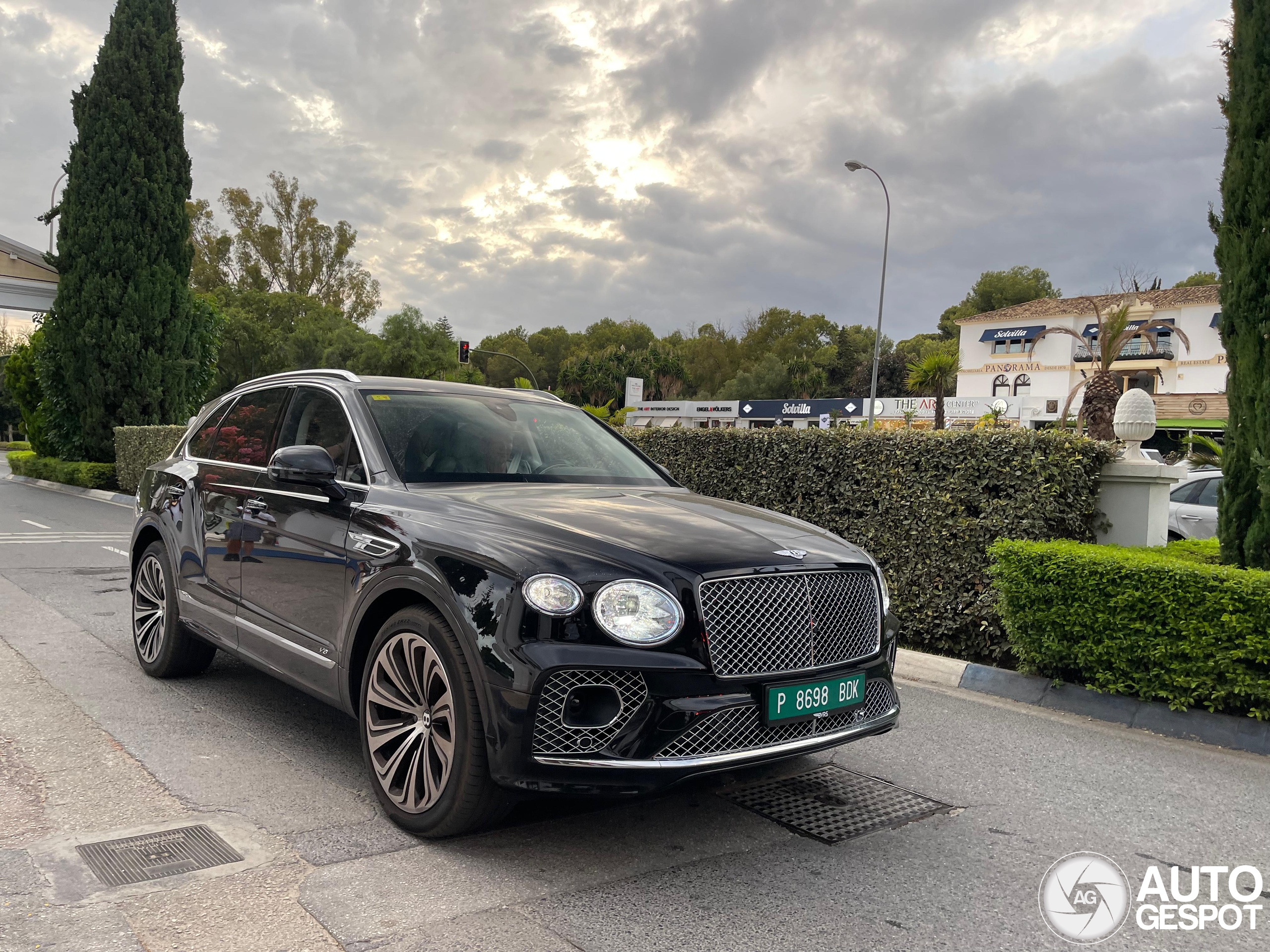 Bentley Bentayga V8 2021