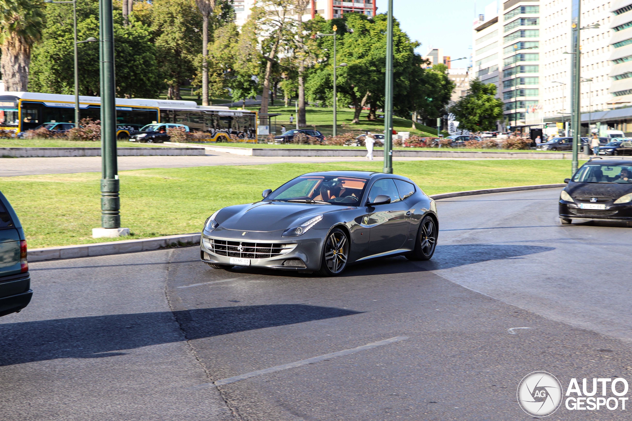 Ferrari FF