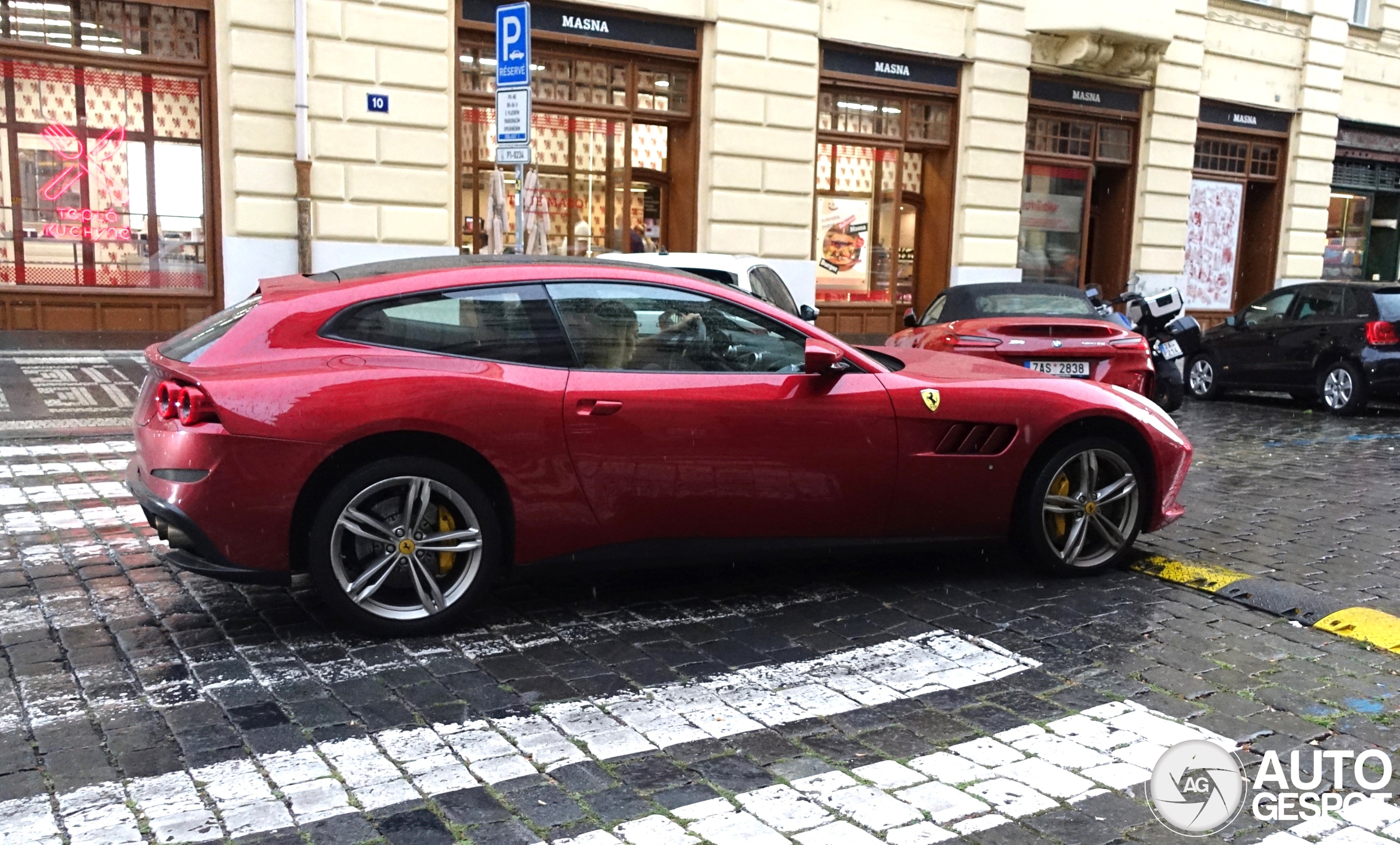 Ferrari GTC4Lusso