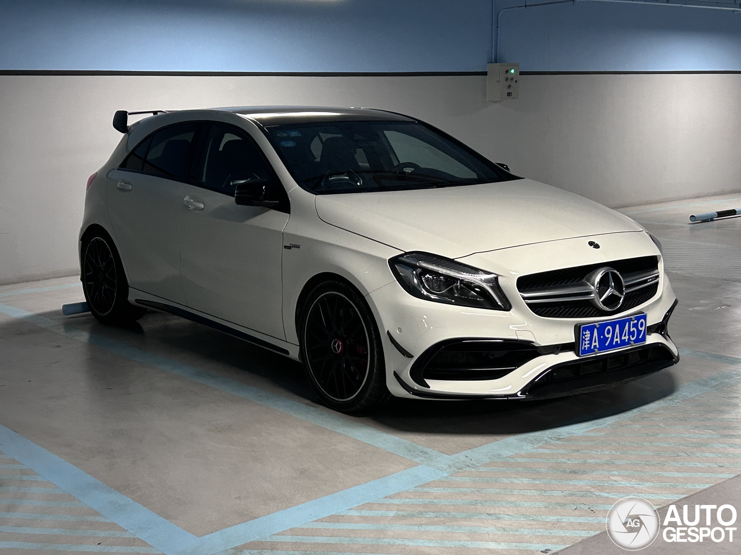 Mercedes-AMG A 45 W176 2015