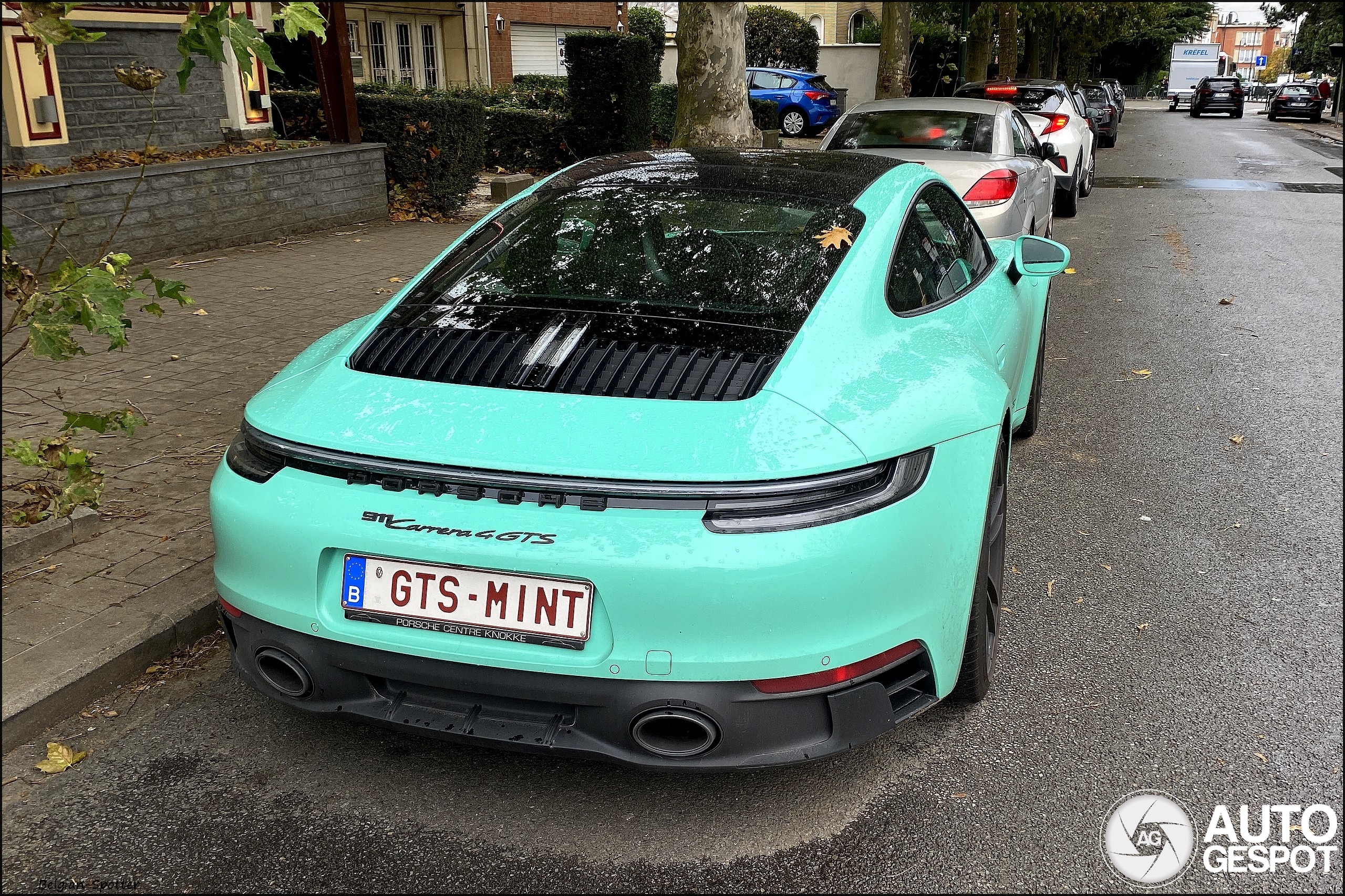 Porsche 992 Carrera 4 GTS