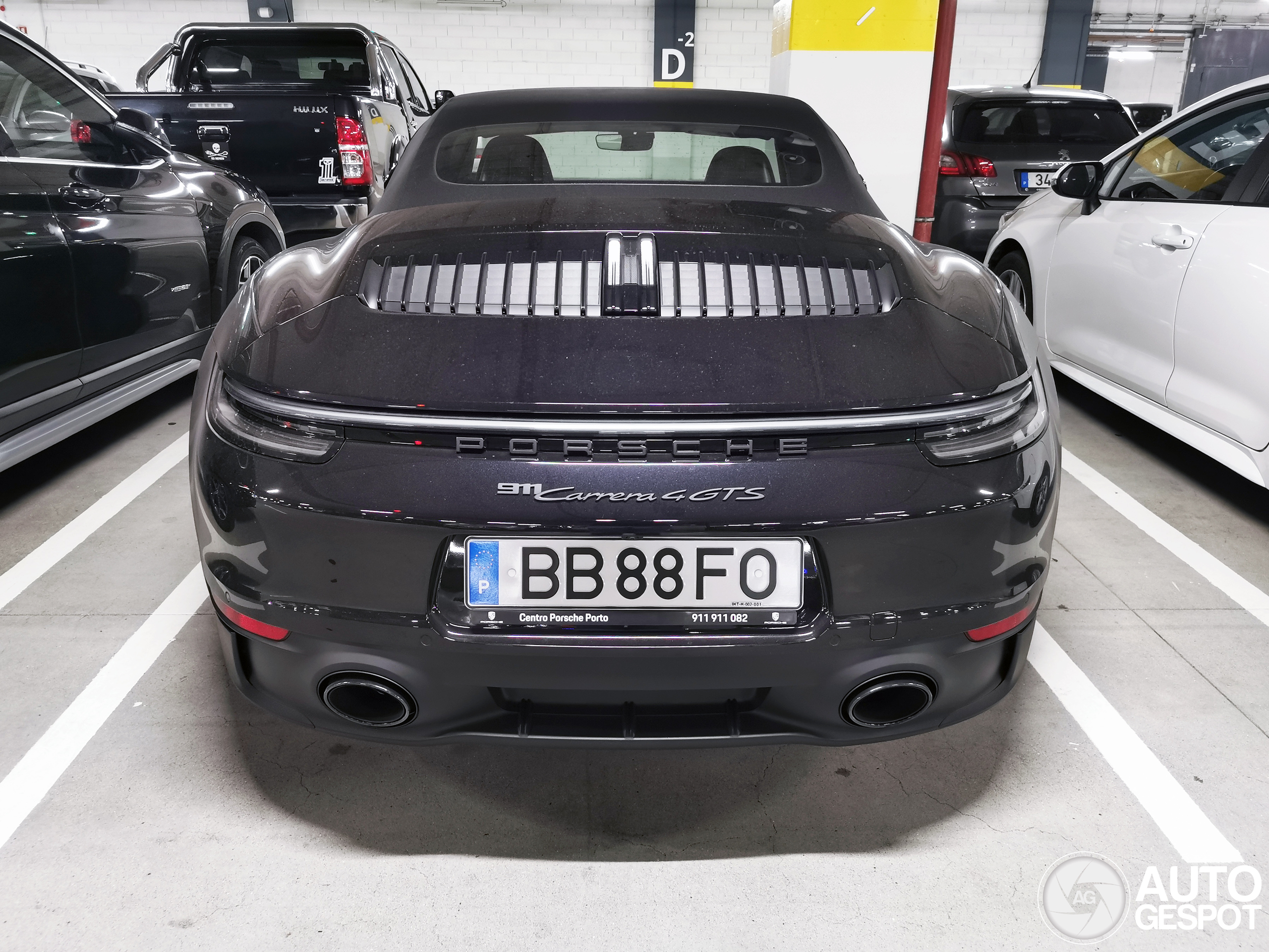 Porsche 992 Carrera 4 GTS Cabriolet