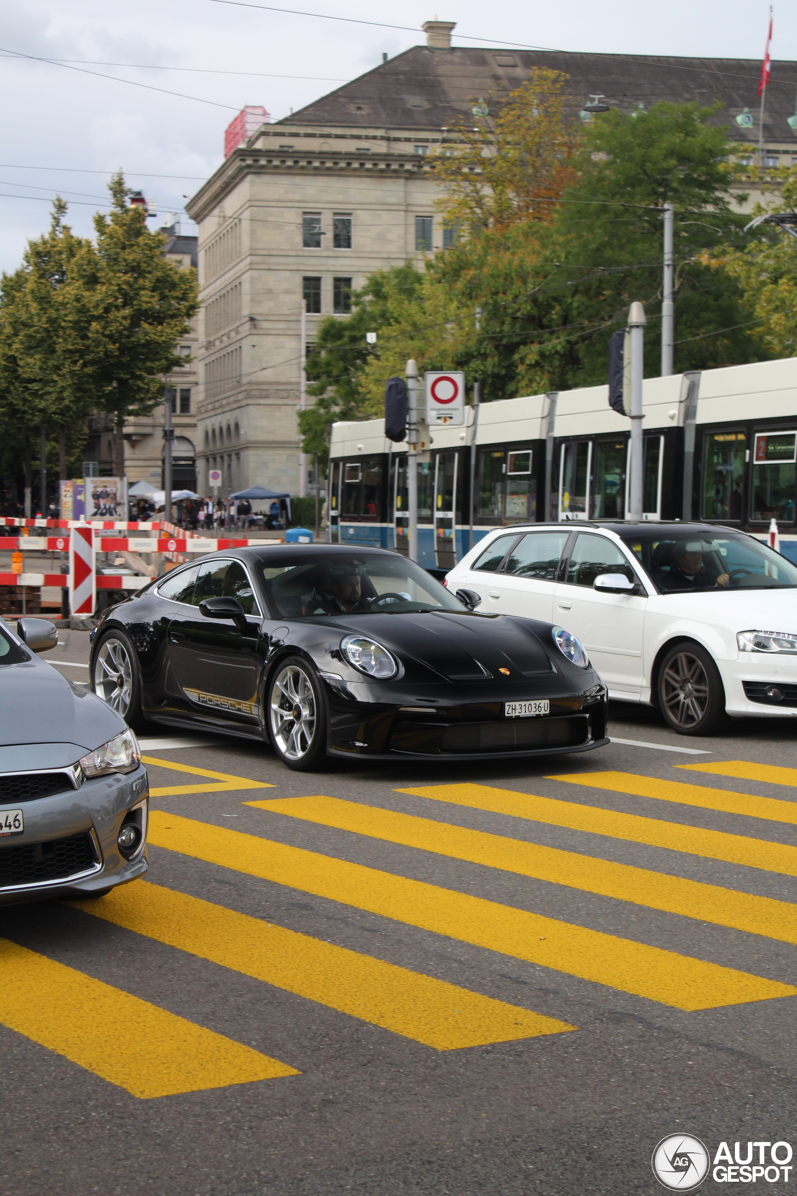 Porsche 992 GT3 Touring