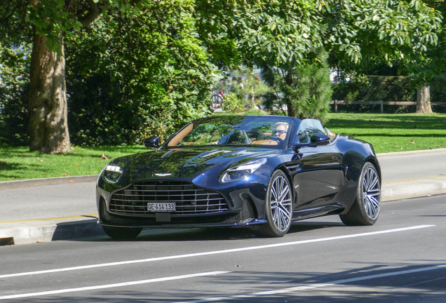 Aston Martin DB12 Volante